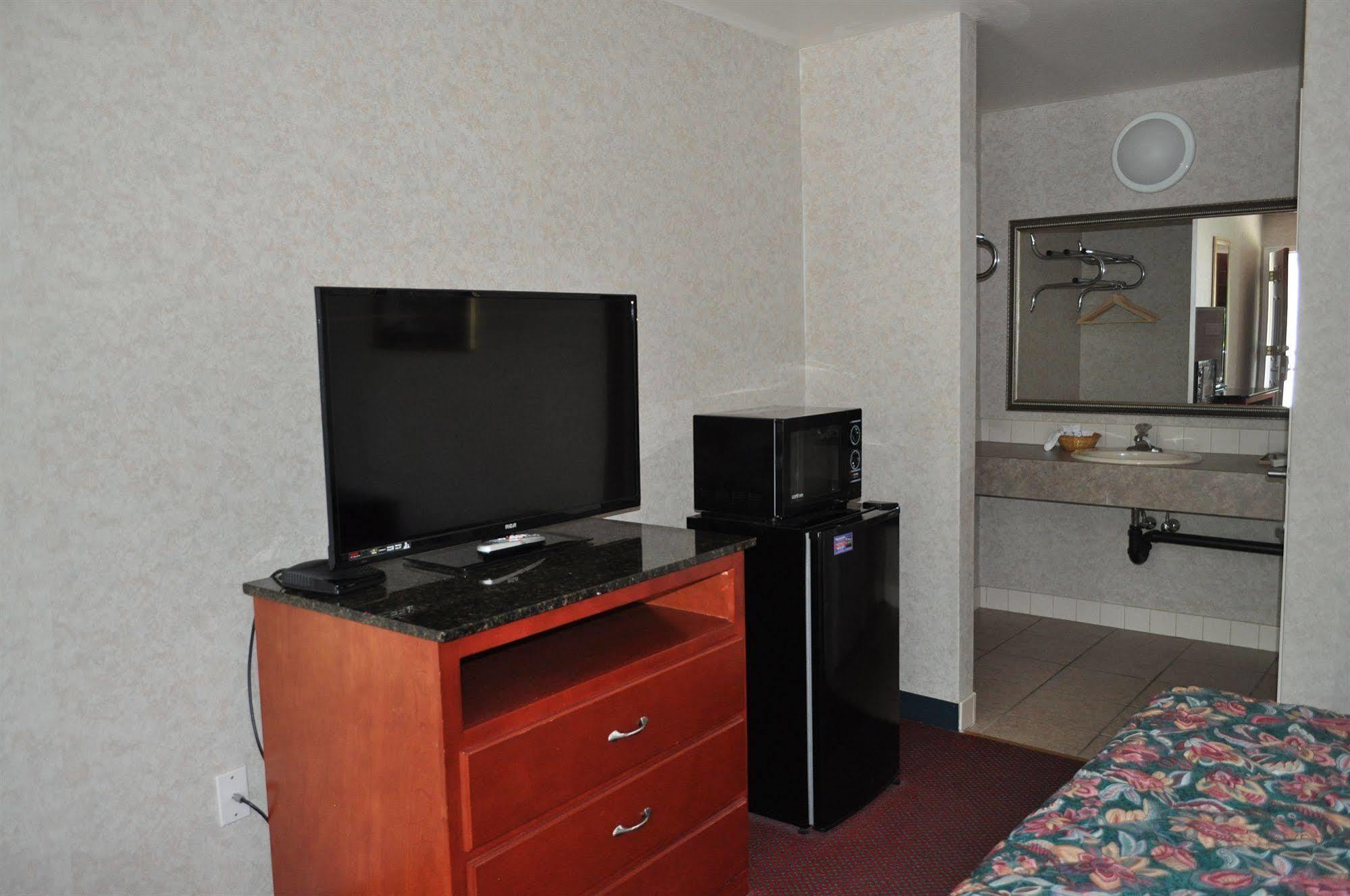 Atrium Inn & Suites Galloway Zewnętrze zdjęcie