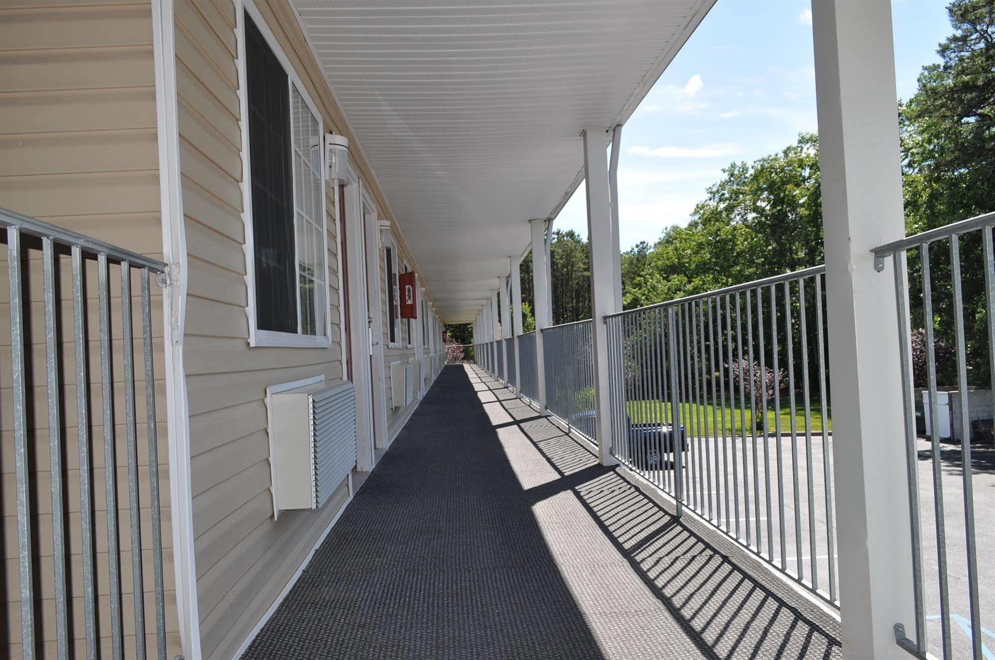 Atrium Inn & Suites Galloway Zewnętrze zdjęcie