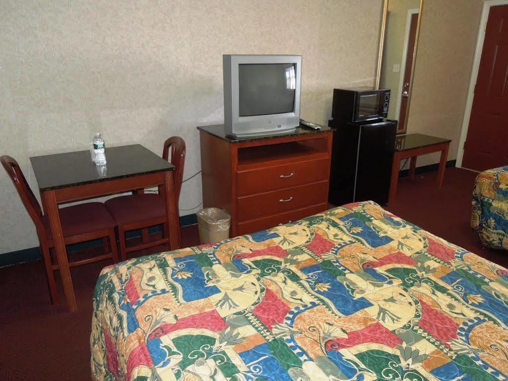 Atrium Inn & Suites Galloway Zewnętrze zdjęcie