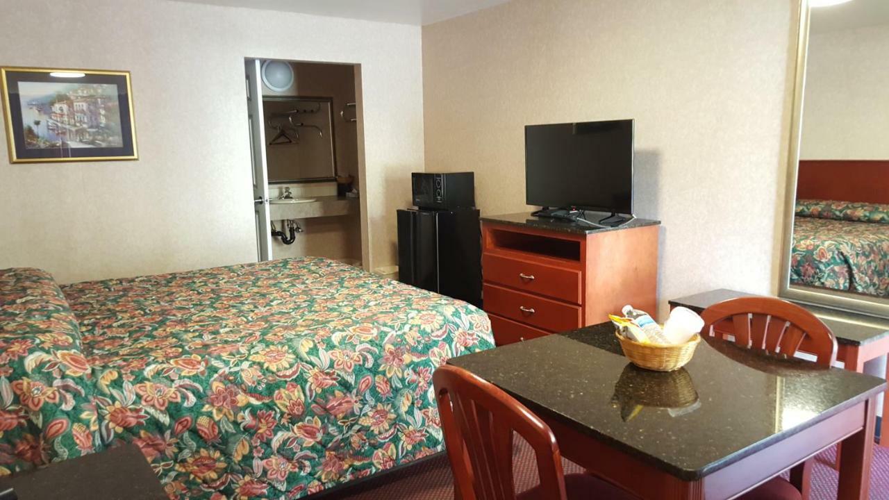 Atrium Inn & Suites Galloway Zewnętrze zdjęcie